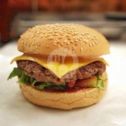 Beef Burger Keju