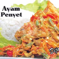 Ayam Penyet Serundeng    Nasi