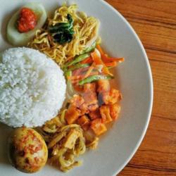 Nasi Campur Telur Bali