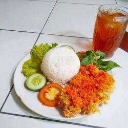 Nasi Ayam Geprek Pedes Es Teh Manis