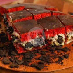 Martabak Manis Red Velvet Keju Coklat   Wisman