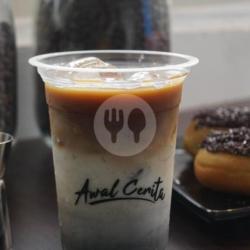 Cerita Es Kopi Susu Charcoal