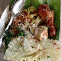 Lontong Pecel Ayam Kecap