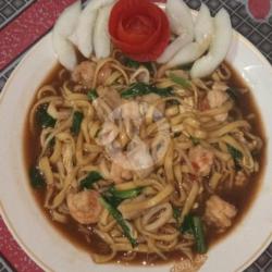 Mie Nyemek Seafood