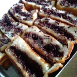 Roti Bakar Kasino Coklat Susu