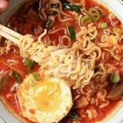 Indomie Seblak Jeletot Plus Telur