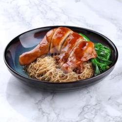 Crispy Braised Chicken Drumstick Noodle (dry)