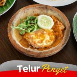 Nasi Penyet Telor Tohe Bakti