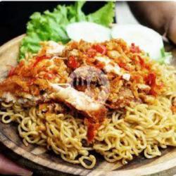 Mie Pedas Ayam Geprek