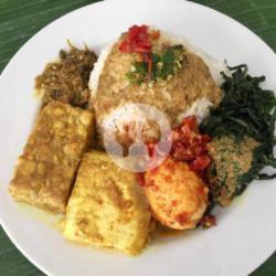 Nasi Telor Bulat Tahu Balado