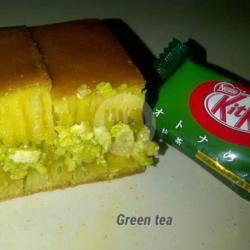 Martabak Manis Premium Medium Kit-kat Green Tea