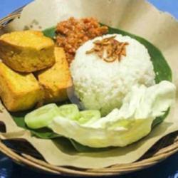 Lalapan   Nasi Tahu/tempe Goreng/penyet