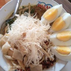 Bubur Ayam Telor Rebus
