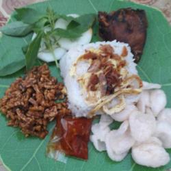 Nasi Uduk Ikan Tongkol