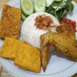 Nasi Sayap Ayam Tahu/tempe/terong