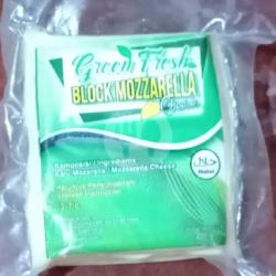 Green Fresh Block Mozzarella Cheese Berat 250 Gr