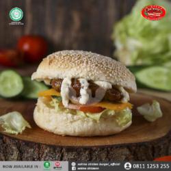 Beef Burger Cheese Sambal Matah