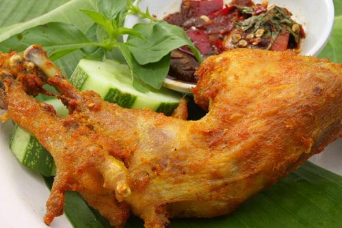 Ayam Bakar Ayam Penyet Wong Solo, Simongan