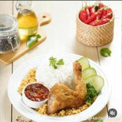 Paket Nasi Ayam Goreng Tulang Lunak Sambel Gobyos