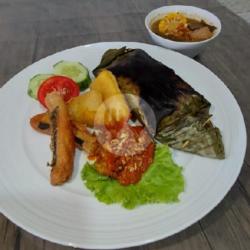 Nasi Bakar Lele Sambal Terasi