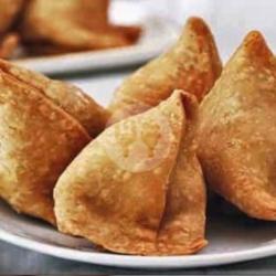 Vegetable Samosa- 2 Pcs