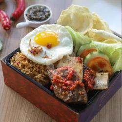 Nasi Goreng Iga Sapi Bakar Pedas