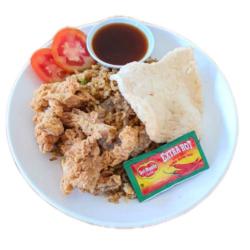 Nasi Goreng Kulit Ayam Cryspy