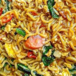 Mie Pedass Raja Sambal Sosis Ayam Jumbo