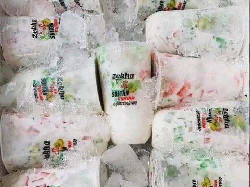 Sakha Coklat Frozen, Kontrakan Hijau