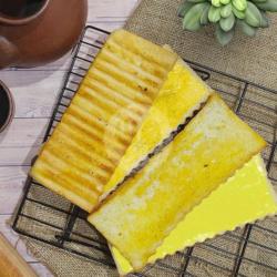 Roti Bakar Vanilla Nanas