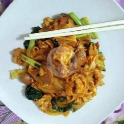 Kwetiau Tulang Taleng Sayur Asam Manis Pedas