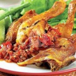 Ayam Penyet Kriuk Nasik