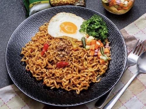 Warung Mie Aneka Nusantara, Depan Kantor Pomdam Klofkam