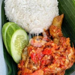 Ayam Penyet Sambel Merah Nasi