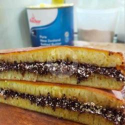 Martabak Bangka Coklat Wijen