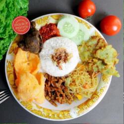 Nasi Uduk Kampung Ati Ampela Komplit