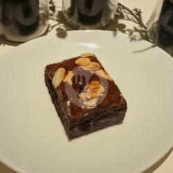 Belgian Almond Brownies