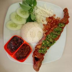 Lele Penyet Cabe Hijau Nasi