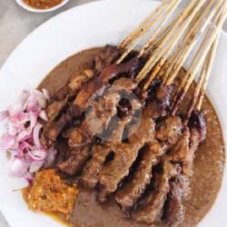 Sate Ayam (note: Bumbu Kacang / Kecap)