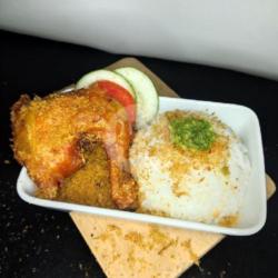 Promo Nasi Ayam Paha Utuh ( Tanpa Minum )