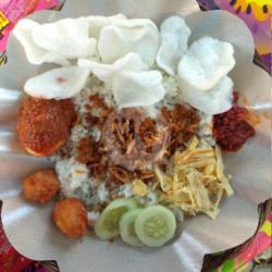 Nasi Uduk Standar   Telur