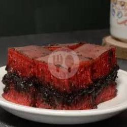 Martabak Manis Redvelvet Coklat Susu