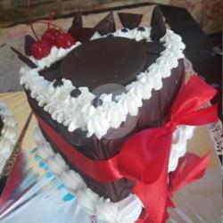 Blackforest Full Coklat Love