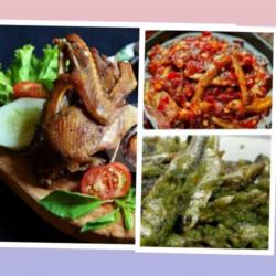 Bebek Ungkep Goreng Komplit ,nasi Sambel Teri