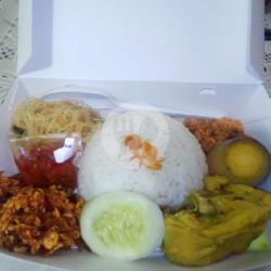 Nasi Rames Ayam Opor