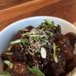 Buntut Bakar Teriyaki Sauce Free Lalapan Kubis Timun Dan Sambal Korek Pisah