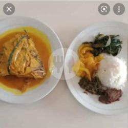 Nasi Kepala Ikan Tuna