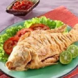 Ikan Nila Goreng Sambal Terasi Dadakan