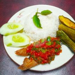 Nasi Ikan Cakalan Sambel Kemangi