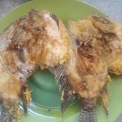 Nasi Ikan Mujaer